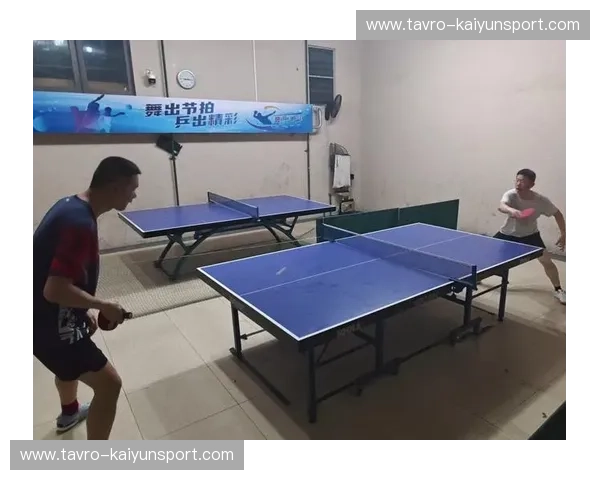 乒乓球:桌边的乐趣与生活的节拍 乒乓球:桌边的乐趣与生活的节拍